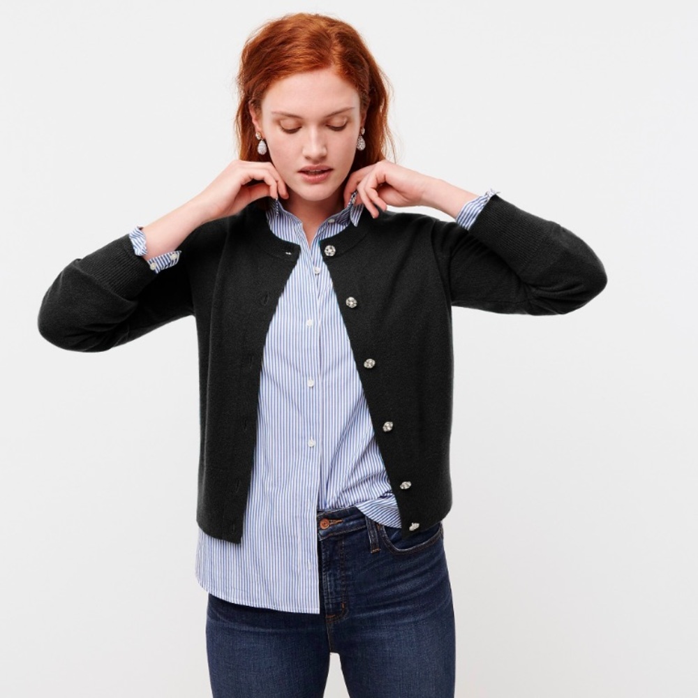 Cashmere cardigan with embellished buttons